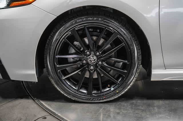 Thumbnail: 2022 Toyota Camry - 10