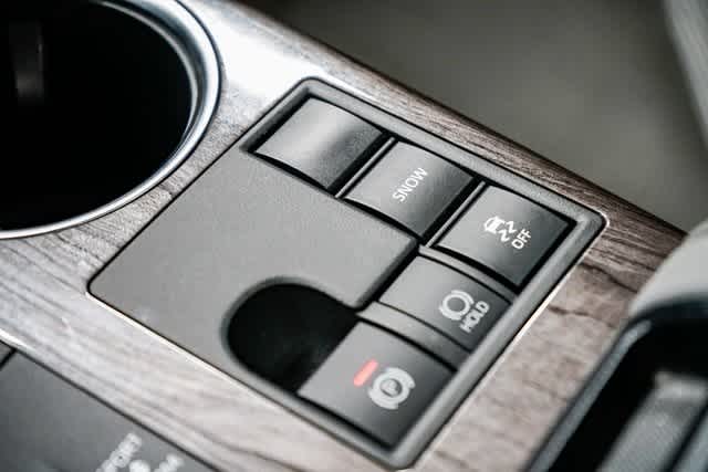 2023 Toyota Highlander Platinum 24