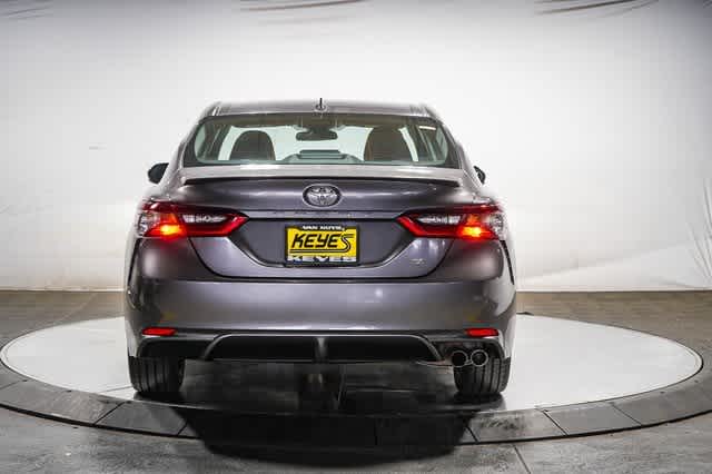 Thumbnail: 2022 Toyota Camry - 4