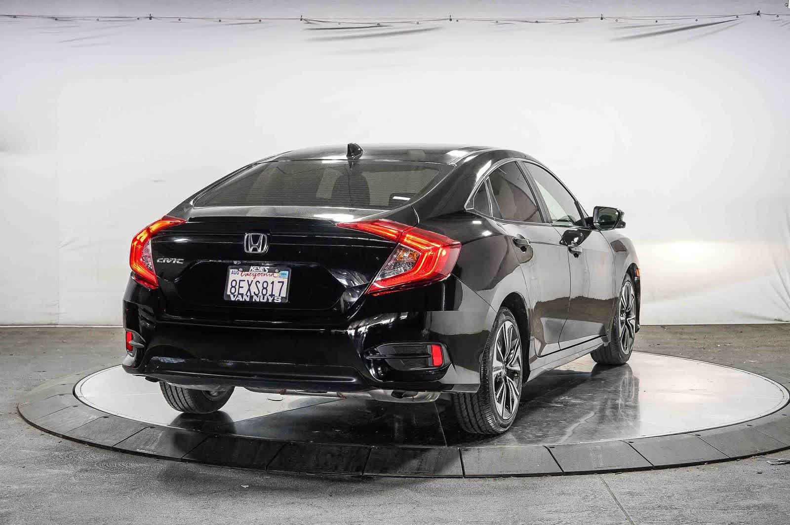 Thumbnail: 2018 Honda Civic - 4