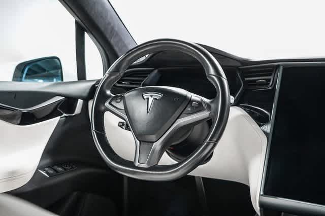 Thumbnail: 2018 Tesla Model X - 15