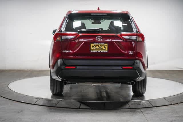2022 Toyota RAV4 LE 3