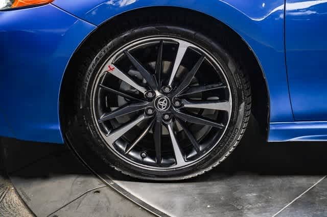 Thumbnail: 2019 Toyota Camry - 10
