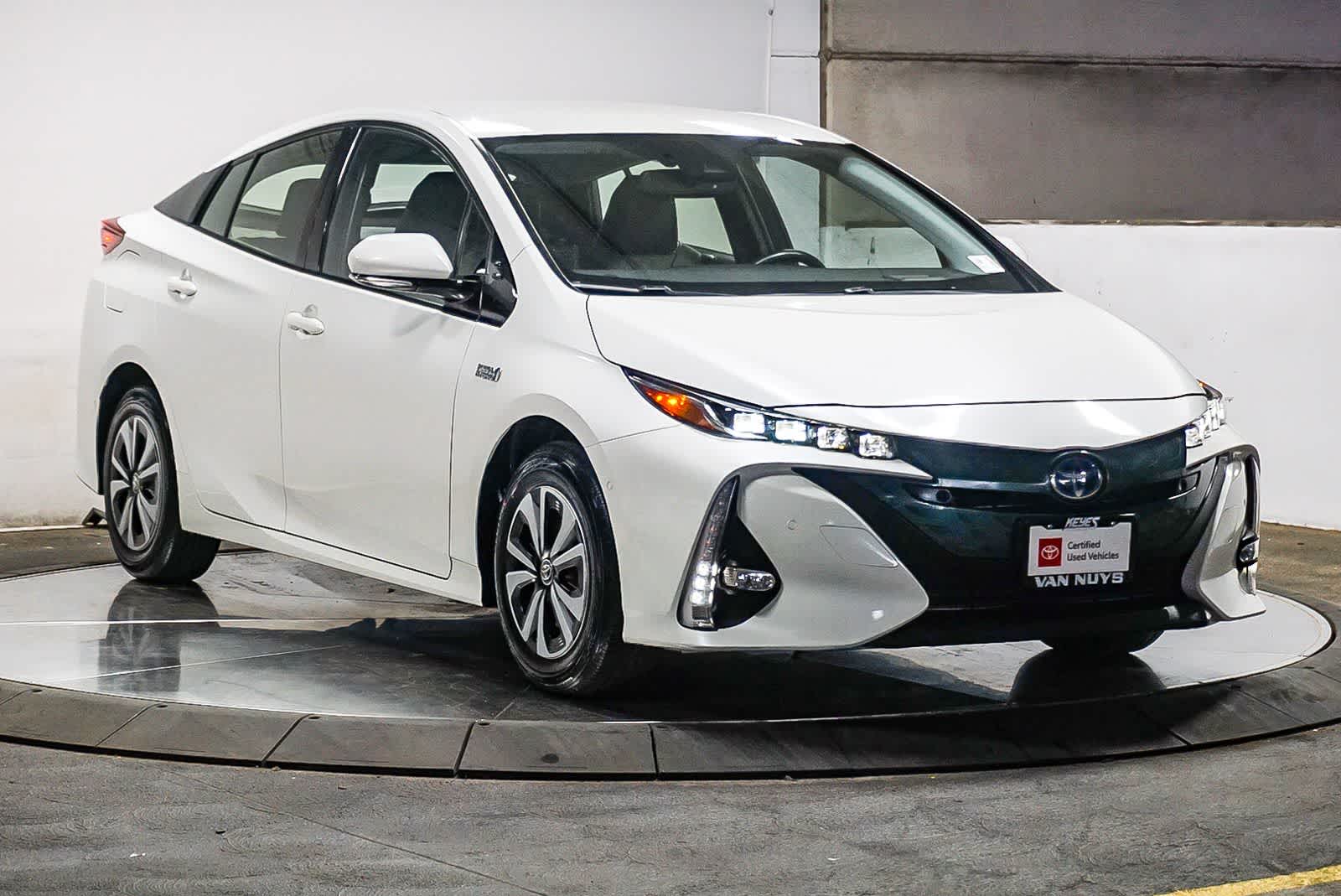 Thumbnail: 2019 Toyota Prius Prime - 4