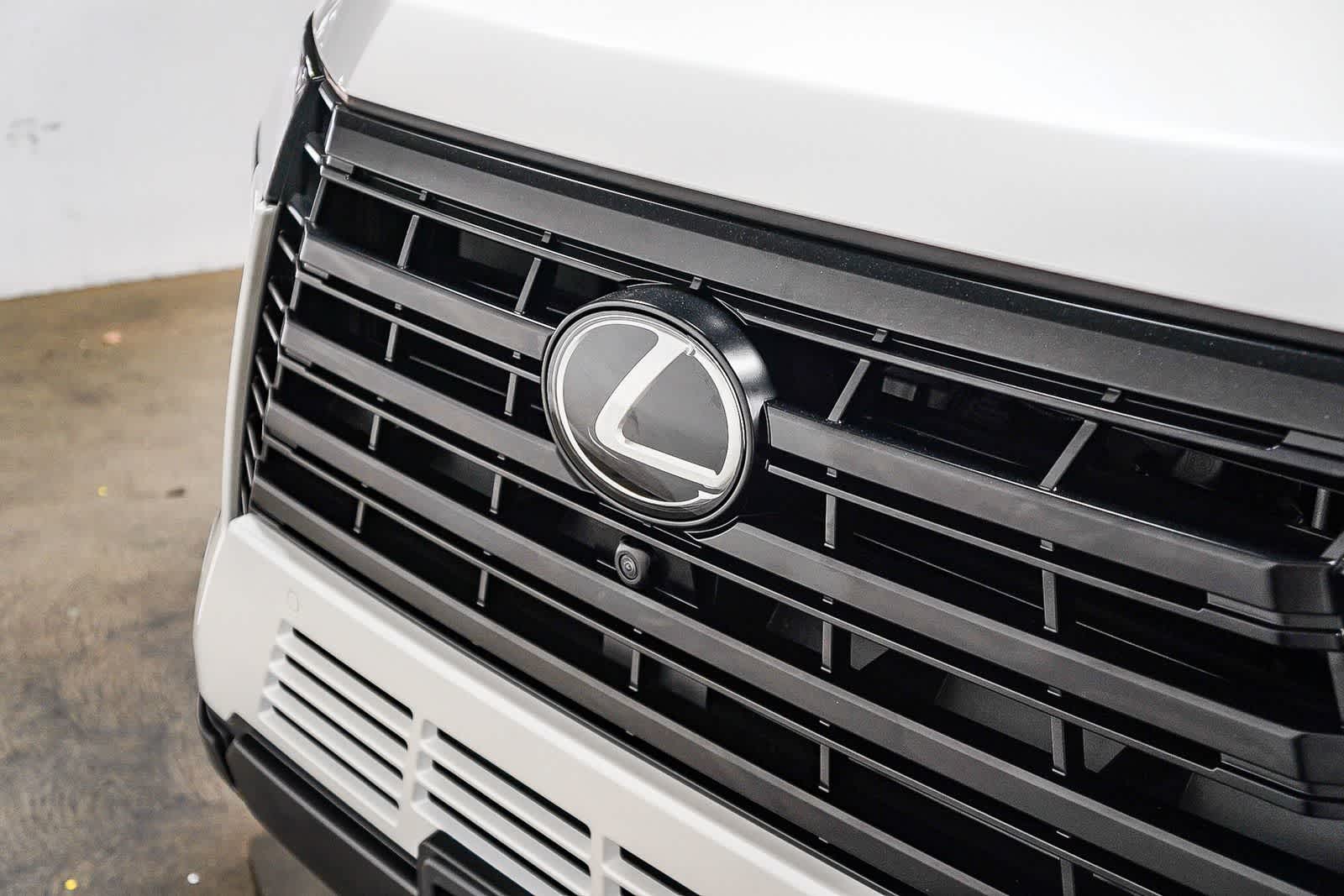 Thumbnail: 2025 Lexus GX - 9
