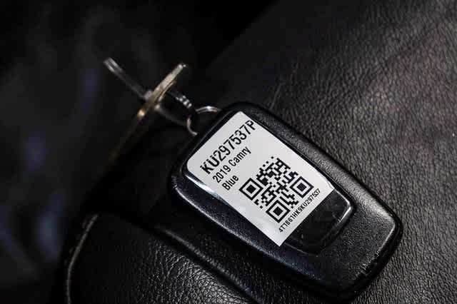 Thumbnail: 2019 Toyota Camry - 31