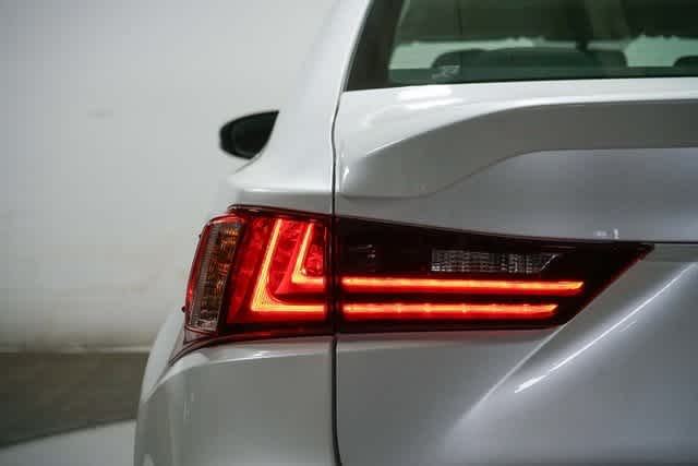 Thumbnail: 2016 Lexus IS - 9