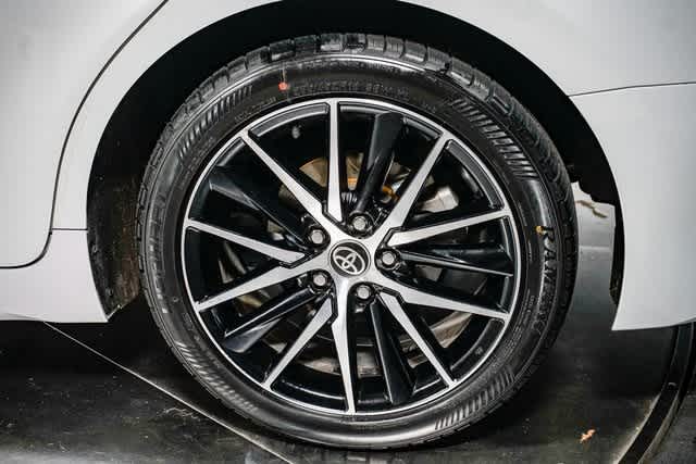 Thumbnail: 2023 Toyota Camry - 11