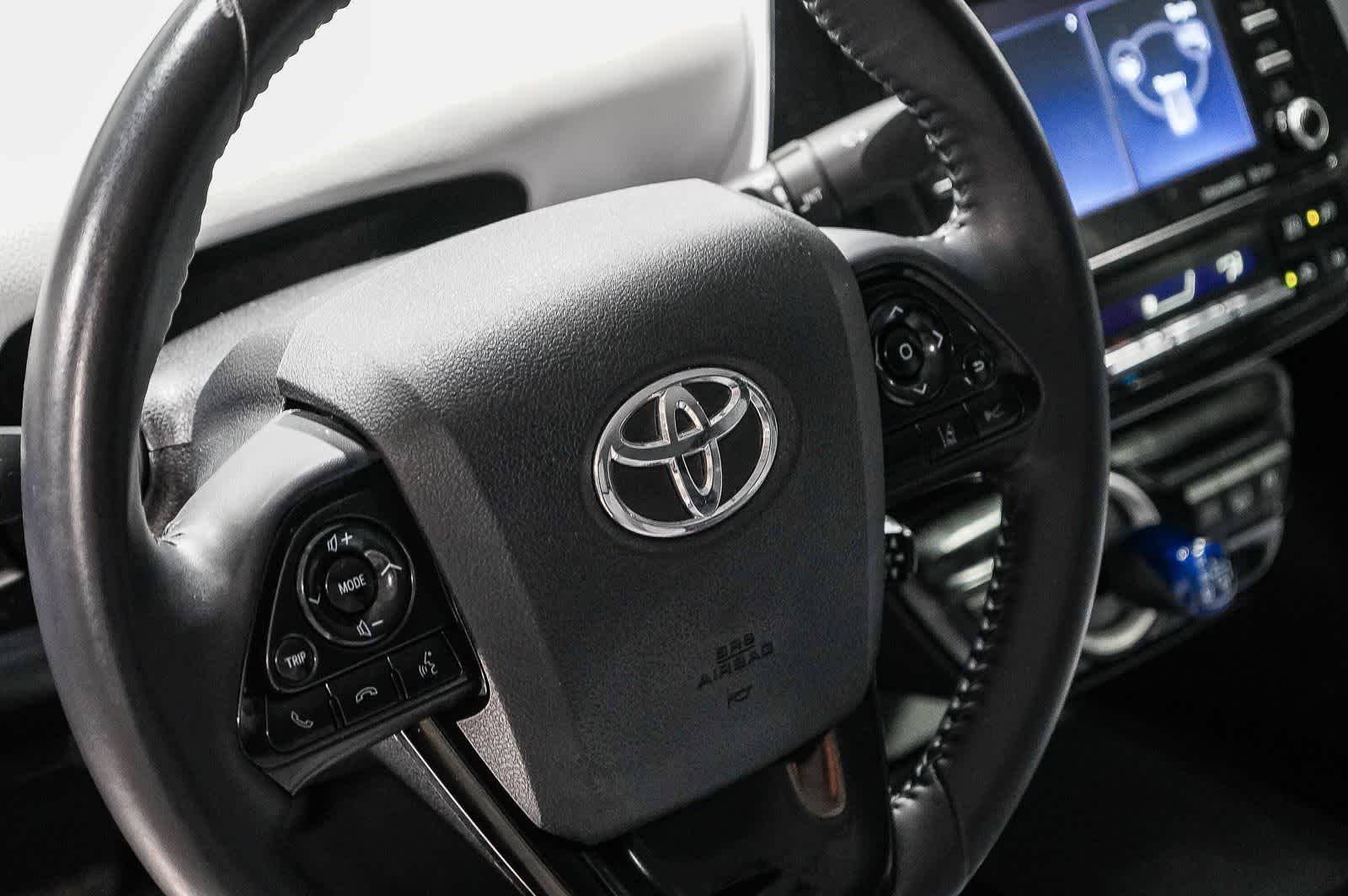 Thumbnail: 2021 Toyota Prius Prime - 21