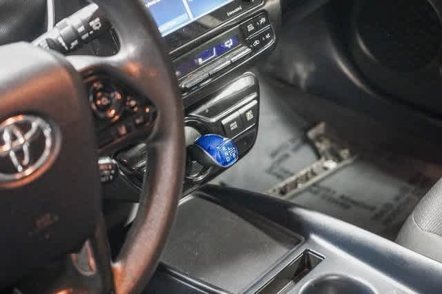 Thumbnail: 2021 Toyota Prius - 23