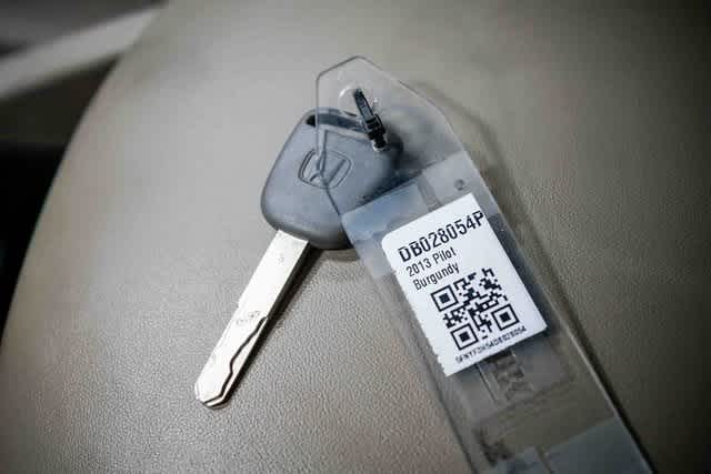Thumbnail: 2013 Honda Pilot - 30