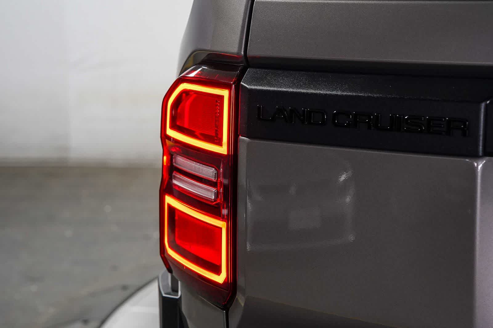Thumbnail: 2025 Toyota Land Cruiser - 12