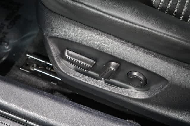 Thumbnail: 2024 Toyota Camry - 23