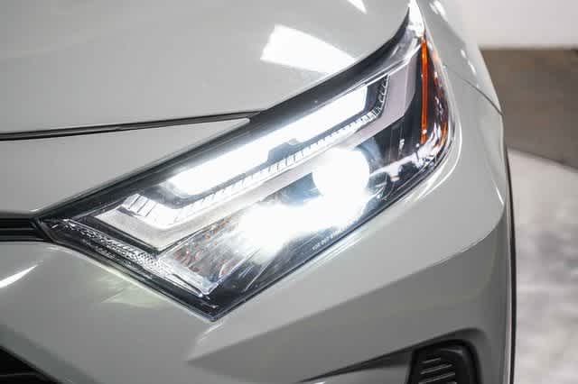 Thumbnail: 2023 Toyota RAV4 - 8