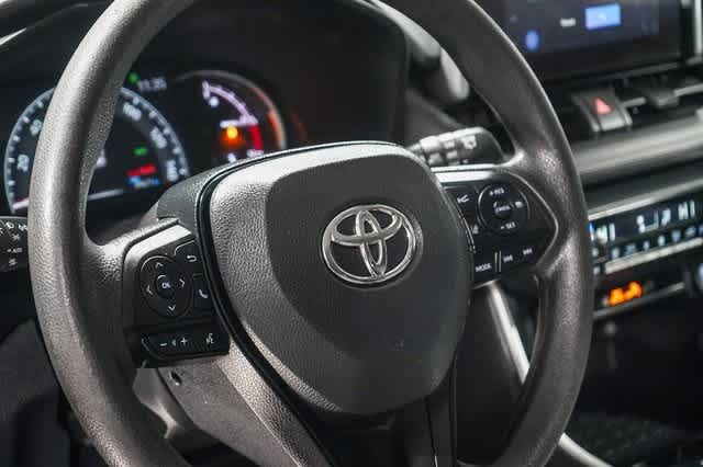 Thumbnail: 2023 Toyota RAV4 - 21