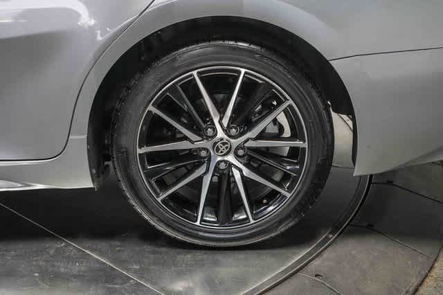 Thumbnail: 2023 Toyota Camry - 11