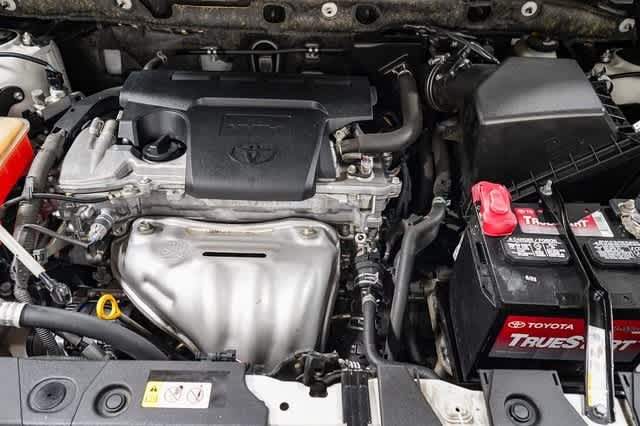 Thumbnail: 2018 Toyota RAV4 - 29