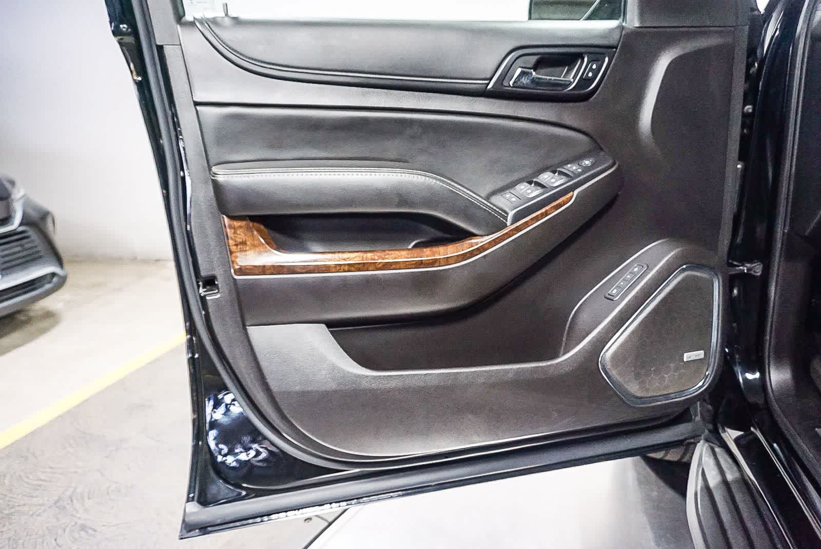 Thumbnail: 2016 Chevrolet Tahoe - 22