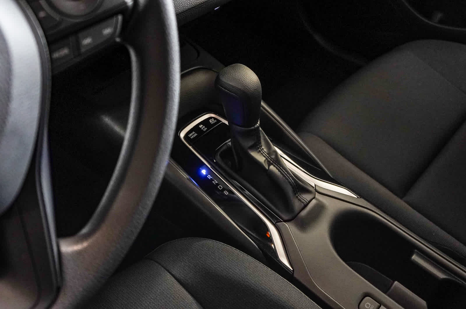 2025 Toyota Corolla LE 21