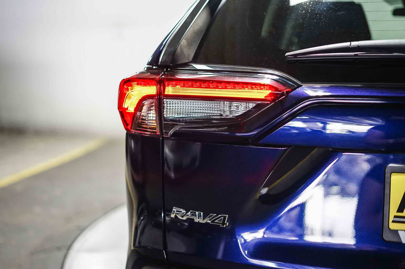 Thumbnail: 2024 Toyota RAV4 - 10