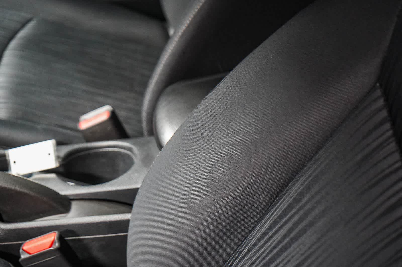 Thumbnail: 2016 Nissan Sentra - 19