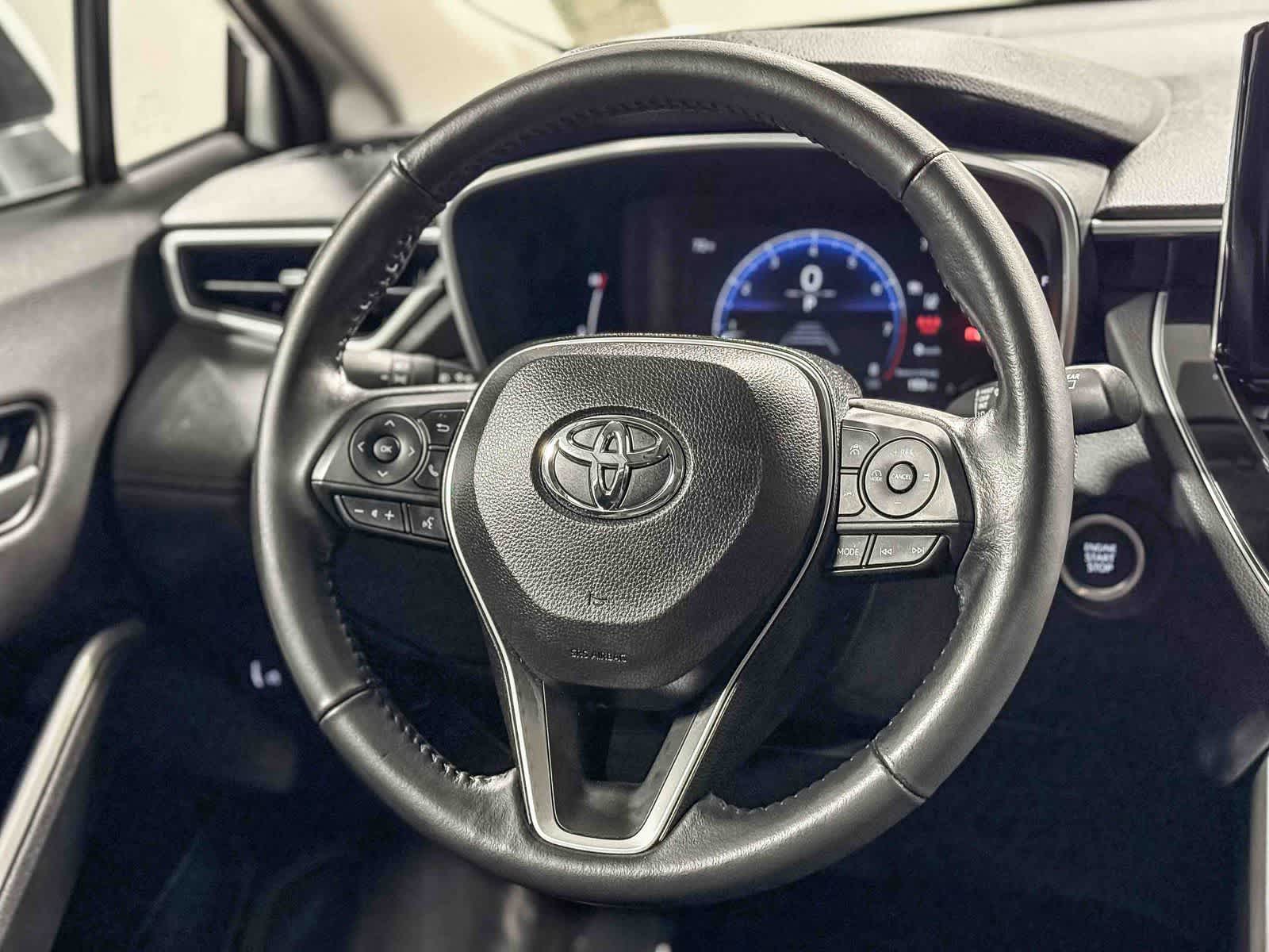 Thumbnail: 2023 Toyota Corolla Cross - 17