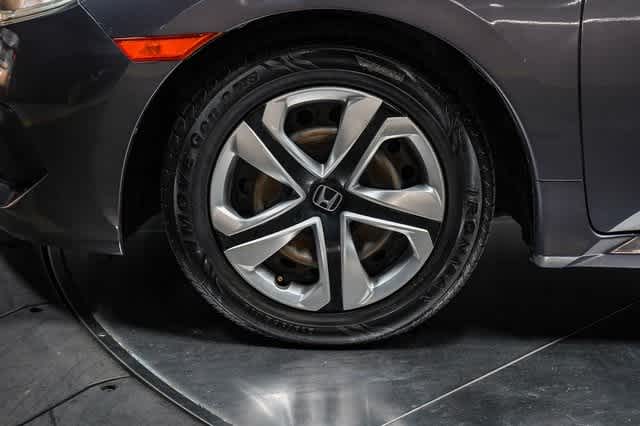 Thumbnail: 2017 Honda Civic - 9