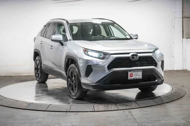 Thumbnail: 2019 Toyota RAV4 - 6