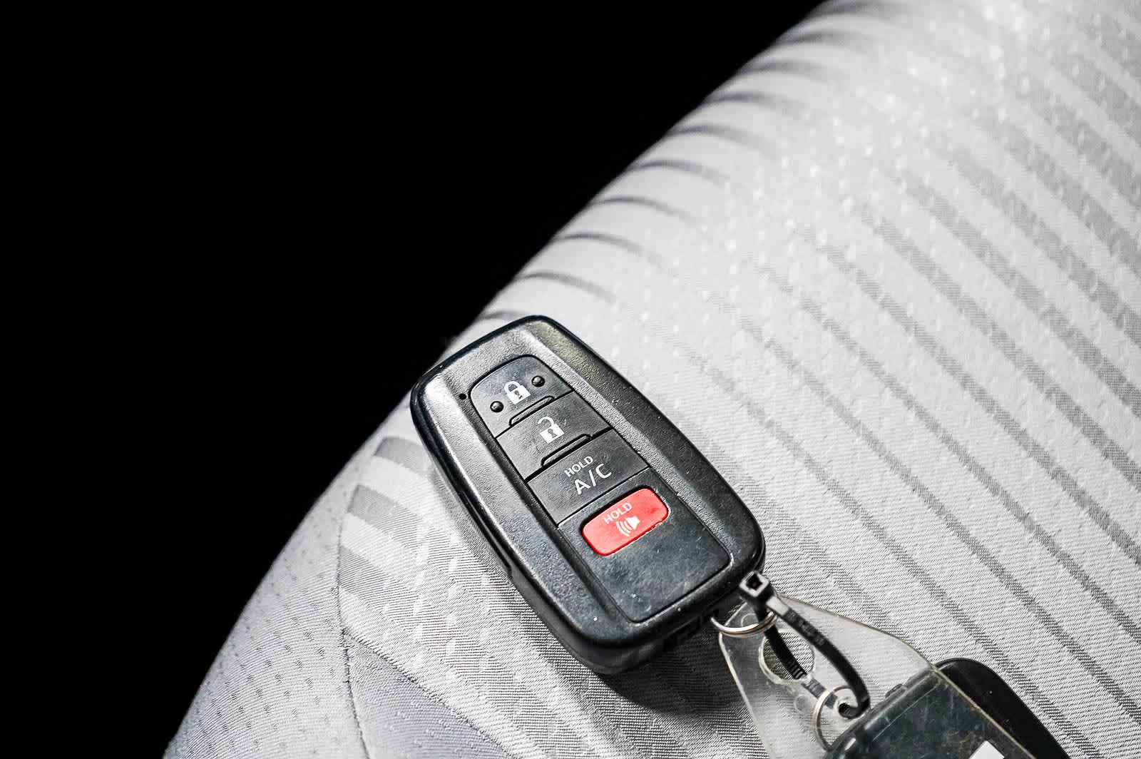 Thumbnail: 2021 Toyota Prius Prime - 29