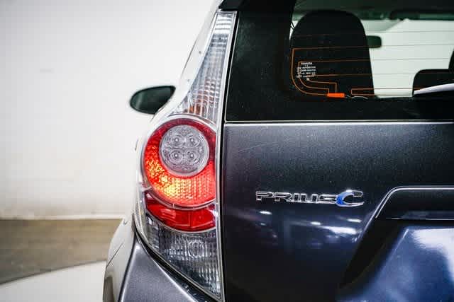 Thumbnail: 2014 Toyota Prius c - 9