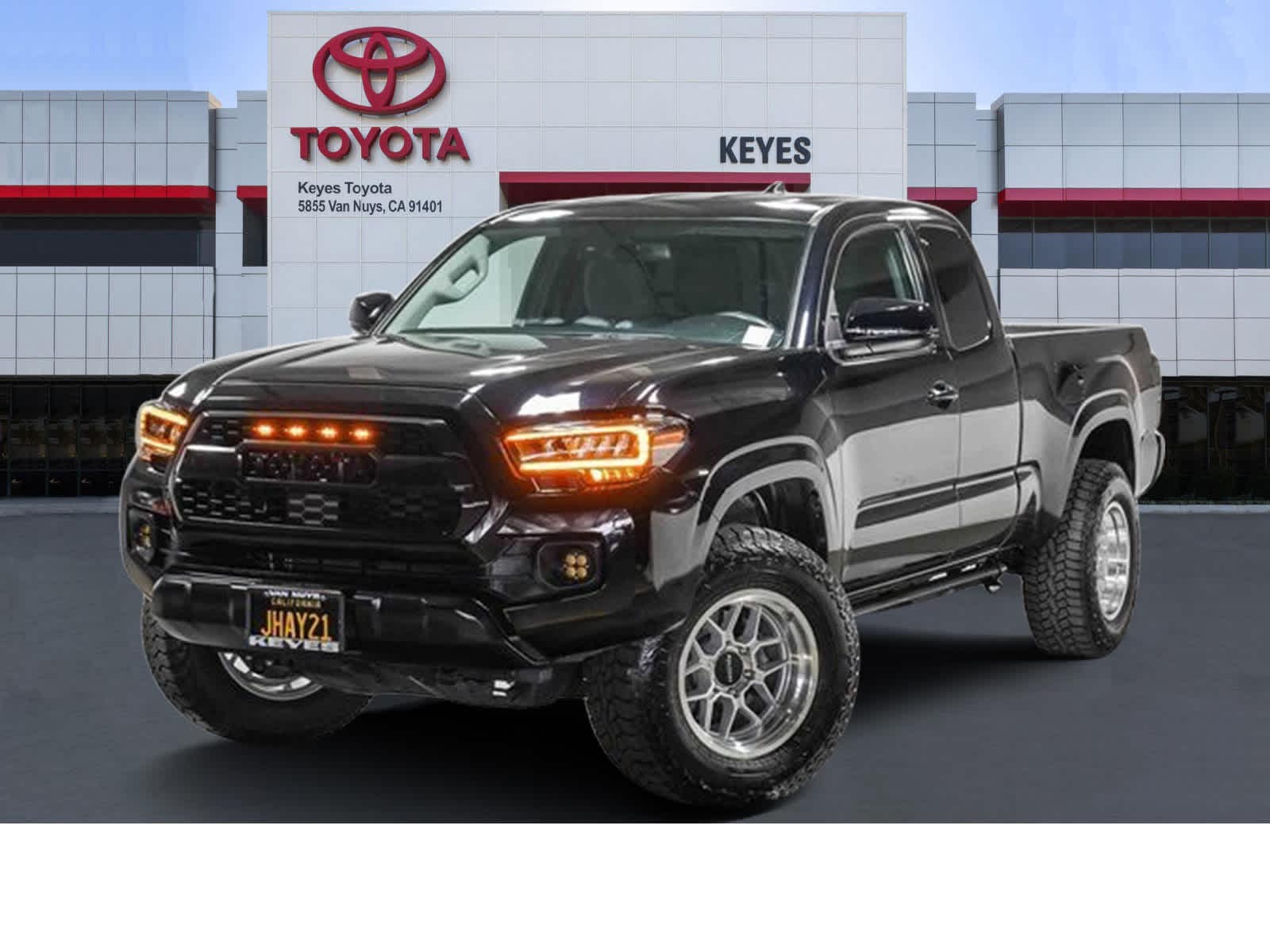 Thumbnail: 2019 Toyota Tacoma - 1