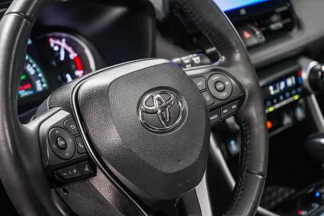 Thumbnail: 2023 Toyota RAV4 - 17