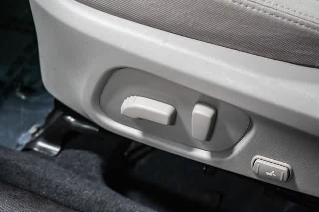 Thumbnail: 2015 Subaru Forester - 23