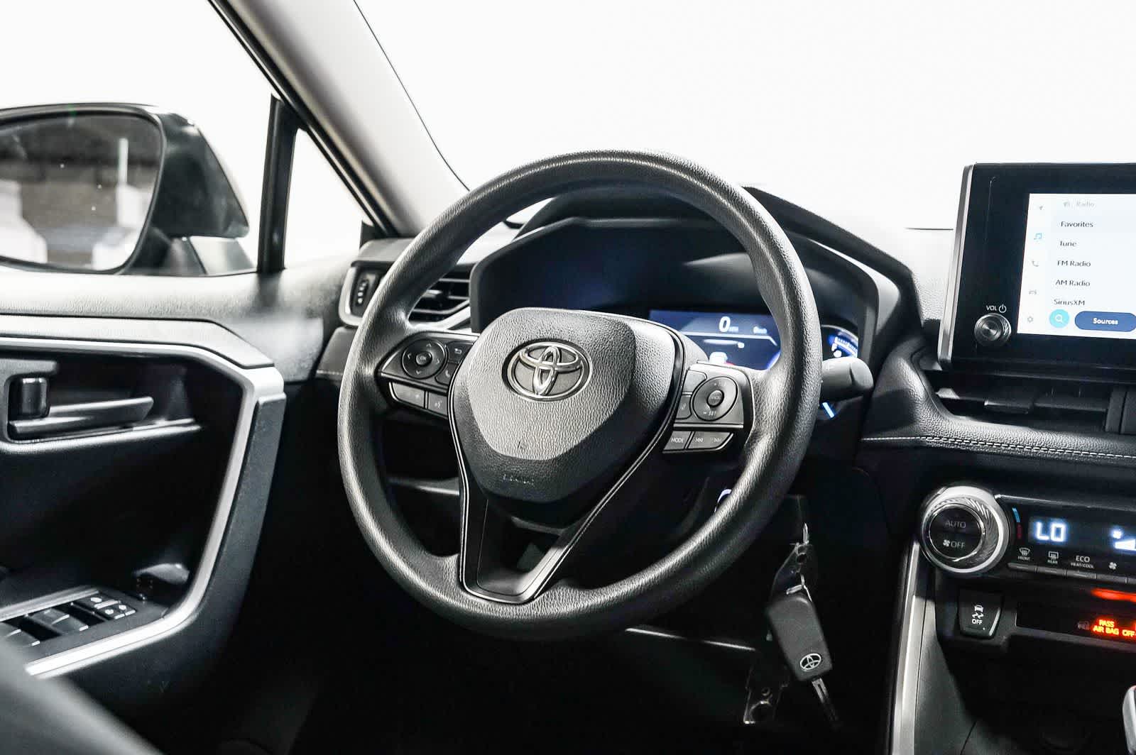 Thumbnail: 2025 Toyota RAV4 - 16