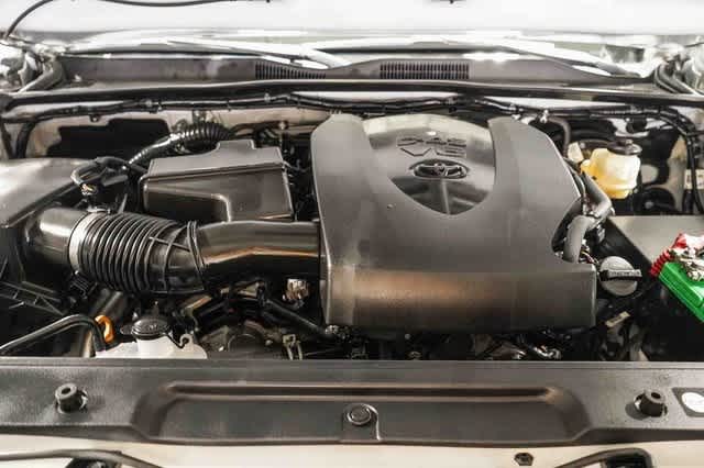 Thumbnail: 2018 Toyota Tacoma - 26