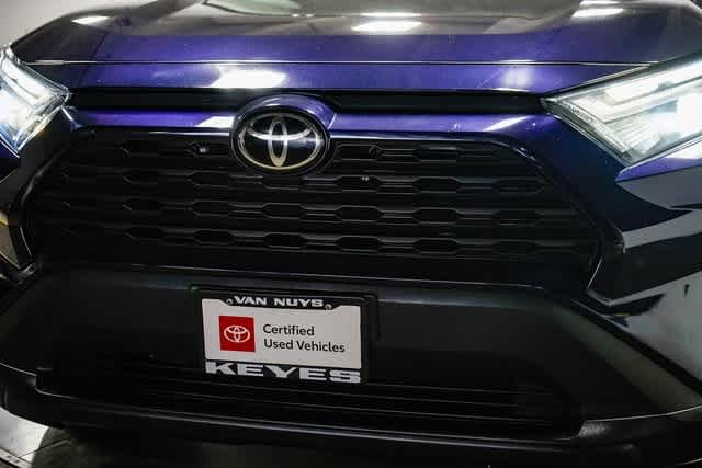 Thumbnail: 2022 Toyota RAV4 - 9
