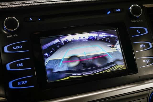 Thumbnail: 2016 Toyota Highlander - 25