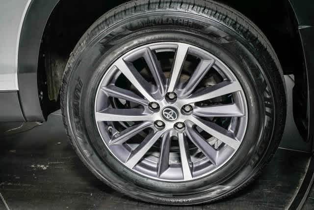 Thumbnail: 2019 Toyota Highlander - 10