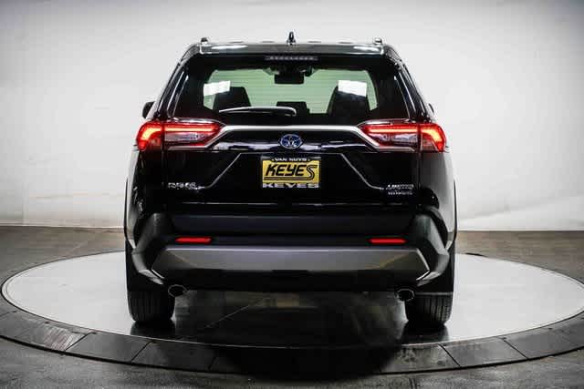 Thumbnail: 2019 Toyota RAV4 - 4