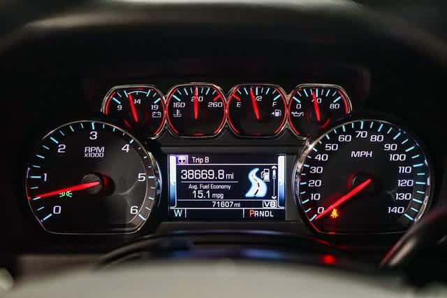 Thumbnail: 2017 Chevrolet Suburban - 25