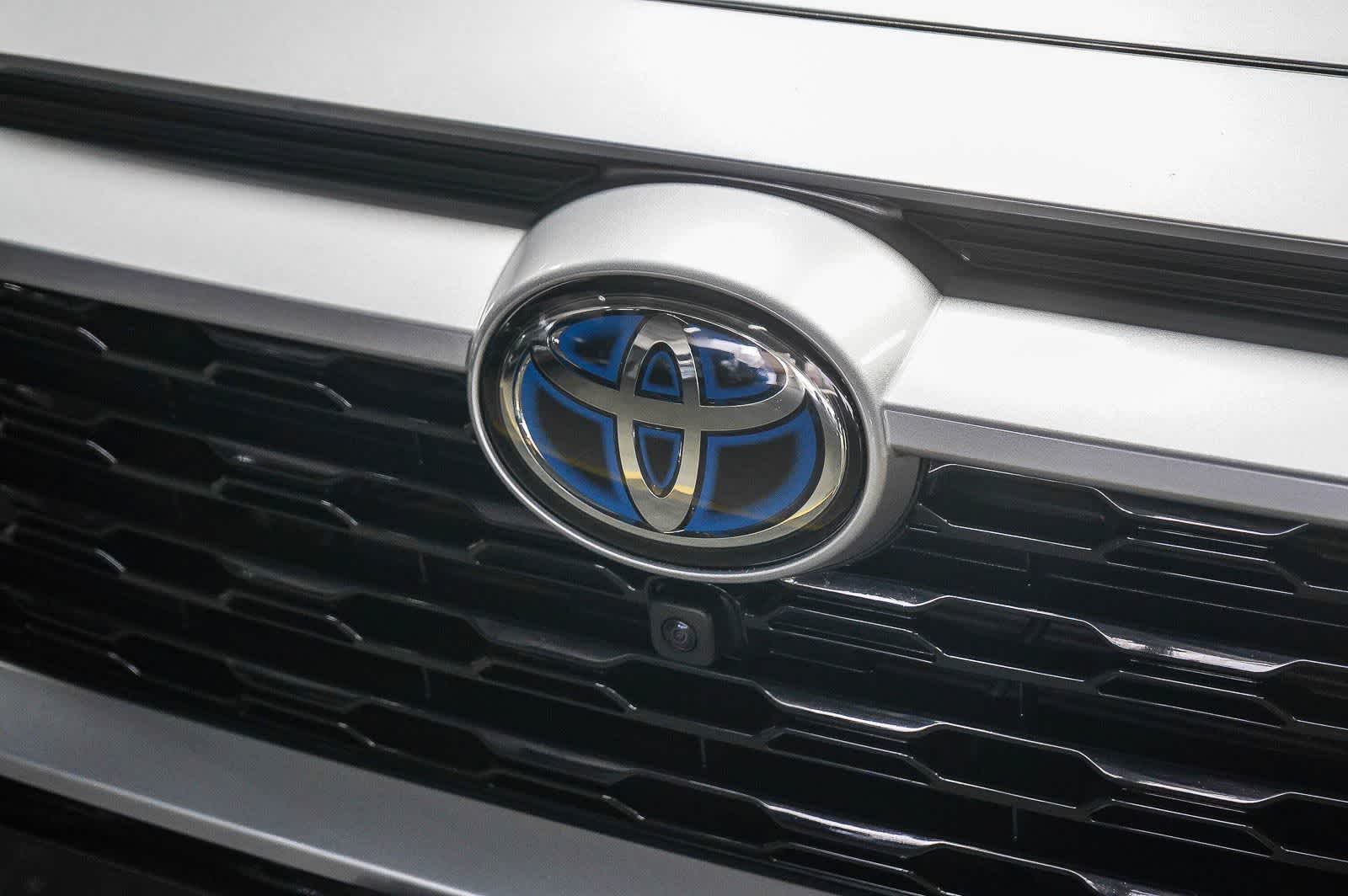 Thumbnail: 2024 Toyota RAV4 - 4