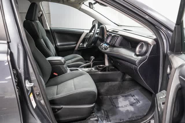 2018 Toyota RAV4 Adventure 17