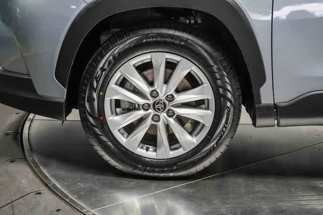 Thumbnail: 2023 Toyota Corolla Cross - 10