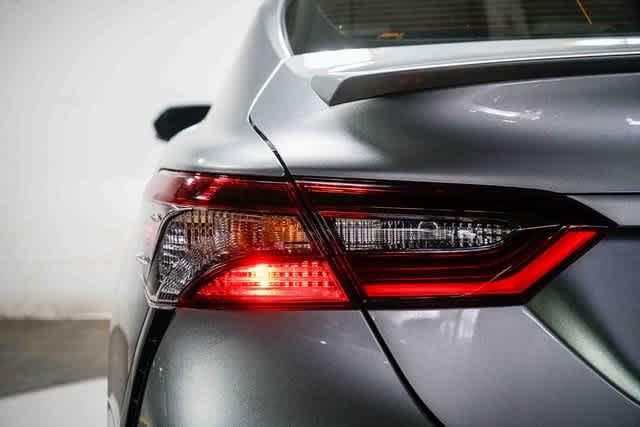 Thumbnail: 2022 Toyota Camry - 10