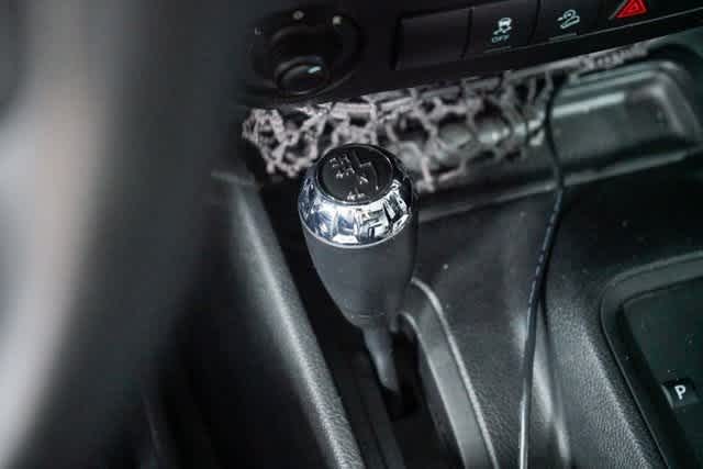 Thumbnail: 2012 Jeep Wrangler - 20