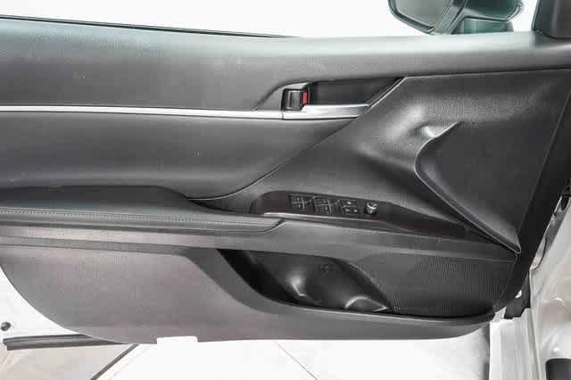 Thumbnail: 2022 Toyota Camry - 23