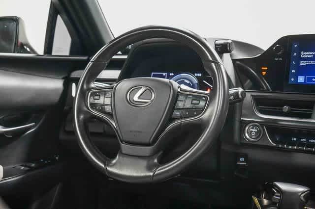 Thumbnail: 2024 Lexus UX - 15