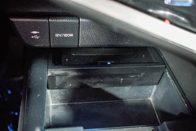 Thumbnail: 2019 Toyota Camry - 22