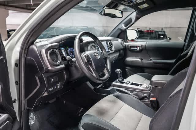 Thumbnail: 2023 Toyota Tacoma - 18