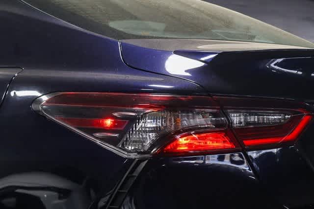 2022 Toyota Camry SE 12